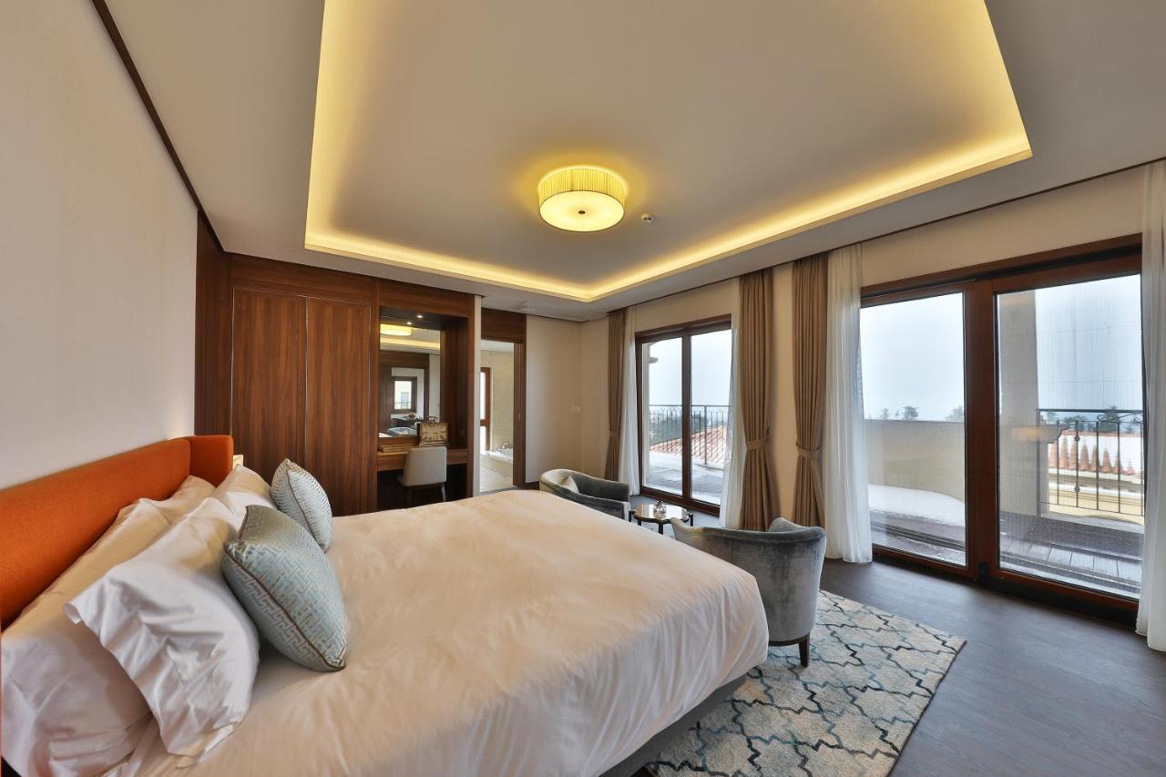 Camphortree Hotel And Resort Jeju Exteriör bild
